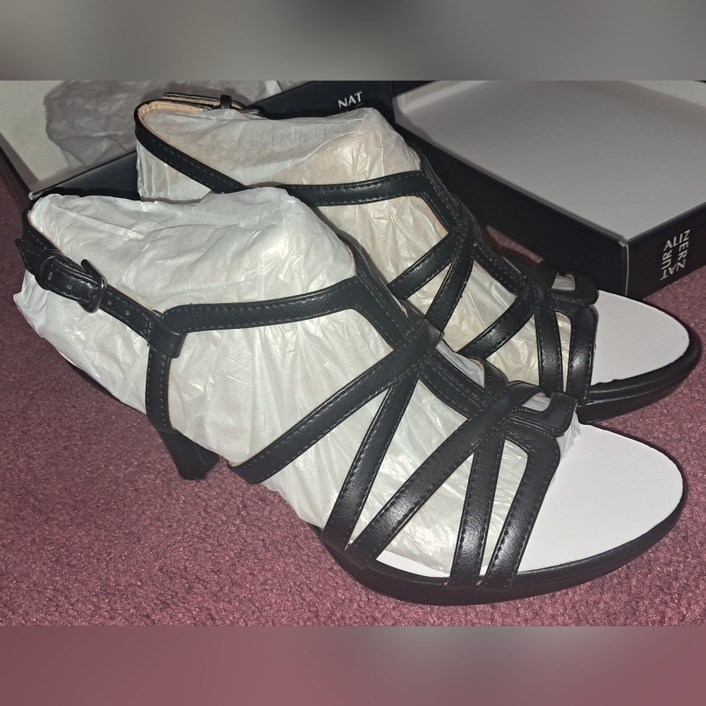 Naturalizer Womens Baylor Strappy High Heel Dress Sandal Black Smooth 8 M